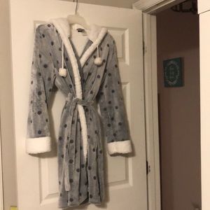 Brand New grey & white panda robe WOT